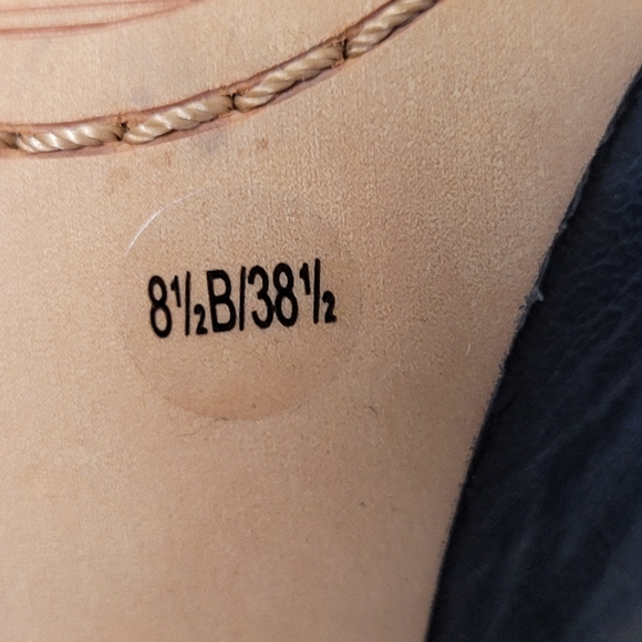 Vince Camuto Miki Booties Black Sz 8.5 - Picture 13 of 16